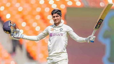 India vs Australia: 4th Test evenly poised despite Shubman Gill's classy century