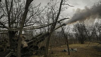 The head of Wagner says Russian fighters near central Bakhmut