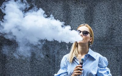 Queensland panel to look at vaping and recommend legislation