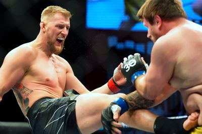 Alexander Volkov def. Alexandr Romanov at UFC Fight Night 221: Best photos