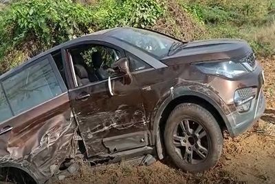 Andhra Pradesh: Three people killed in road accident in Chittoor