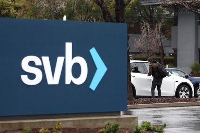 Regulators shut down SBV after bank run