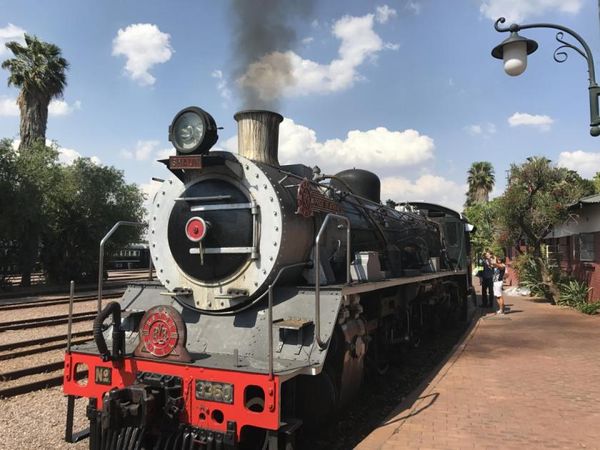 How reclaiming abandoned train lines can create better places to live - ABC  News