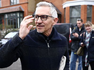 Gary Lineker privately agreed asylum policy tweet was ‘step too far’, presenter claims