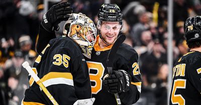 Boston Bruins set new NHL record as they continue stunning season with another win