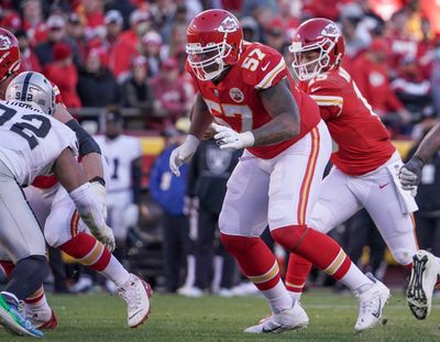 How the Chiefs’ re-signing Orlando Brown could affect the Texans