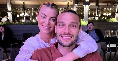 Billi Mucklow 'sick to her stomach' as thief grabs her phone from baby daughter's hands