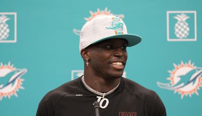 Tyreek Hill politely reminded Jalen Ramsey about a Pro Bowl hit after they became Dolphins teammates