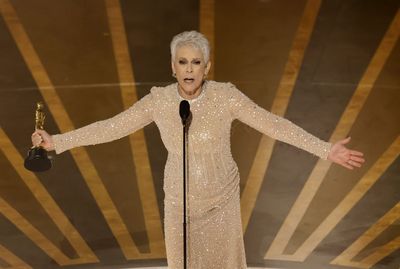 Jamie Lee Curtis gave a moving speech after her Best Supporting Actress win at the Oscars