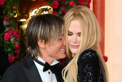 Nicole Kidman and Keith Urban praised for sweet PDA on Oscars red carpet