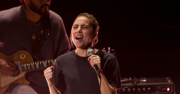 Lady Gaga fans divided as star makes lengthy speech before U-turn Oscar performance