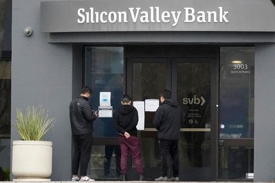 HSBC buys UK arm of Silicon Valley Bank after collapse – latest