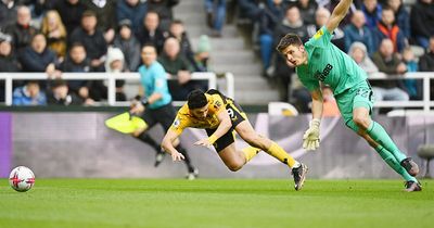 Sky Sports pundits left stunned as ‘lucky’ Newcastle United escape Nick Pope penalty shout