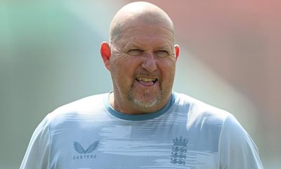 David Saker agrees to be England’s fast bowling coach for Ashes