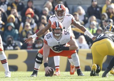 Report: Browns have contingency plan at center in place