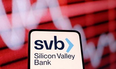 Silicon Valley Bank: global banking shares slide as fallout spreads