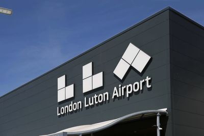 Luton Council defends cost of new shuttle service to airport