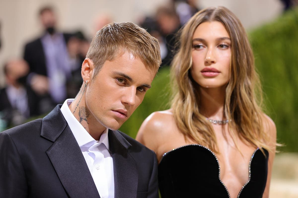 Hailey Bieber Attends Vanity Fair Oscar Party Amid Selena Drama