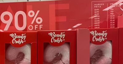 Exact date Boots is reducing ALL Christmas sale items to 90% off with beauty sets slashed to 90p