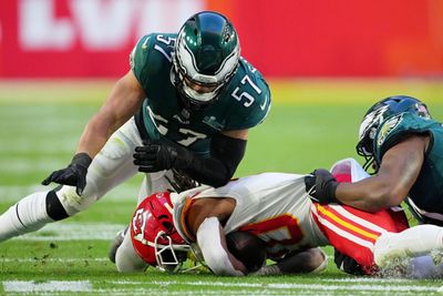Bears agree to 3-year deal with Eagles middle linebacker T.J. Edwards