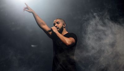 Drake announces 2023 North American tour with 21 Savage; two Chicago shows set