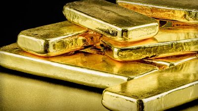 Gold Rips as Regional-Bank Concern Drives Safe-Haven Assets Higher