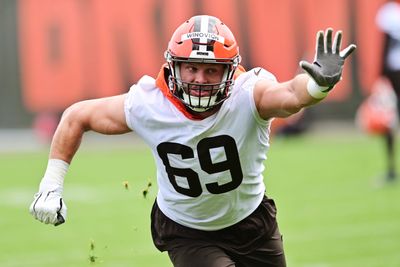 Report: Texans to sign former Patriots, Browns LB Chase Winovich