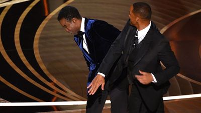 Will Smith Embarrassed And Disdained After The Chris Rock Roasted Him On The Netflix Special