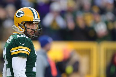Conflicting reports on completed trade sending Aaron Rodgers to Jets