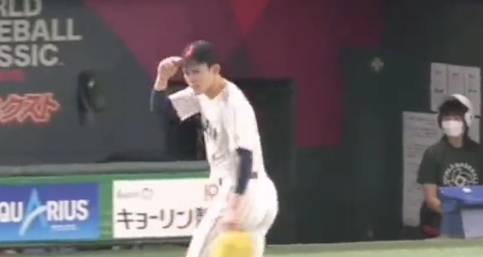 Japan Pitching Phenom Roki Sasaki Showed Amazing…