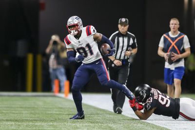 Mixed feelings from Patriots fans in reaction to Jonnu Smith trade