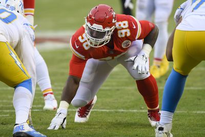 Chiefs re-sign restricted free agent DT Tershawn Wharton on one-year deal