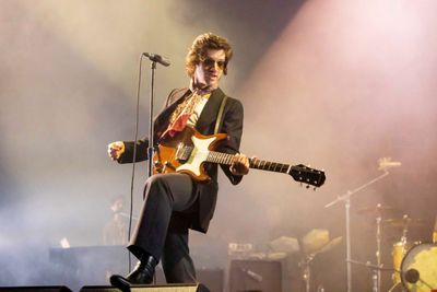 Arctic Monkeys showcases their musical evolution in Thailand debut