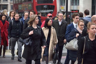 UK jobs market sees signs of cooling as wages remain under pressure