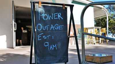 Businesses, residents slam Western Power as Midwest hit with worst blackout since Cyclone Seroja