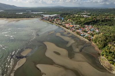 Ship with no permit causes ‘nightmare’ Philippine oil spill