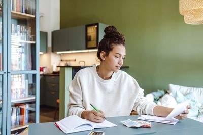 How to say no to loan requests from friends and expensive obligations