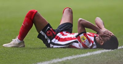 Sunderland boss Tony Mowbray warns Man Utd that Amad's body has "almost shut down"