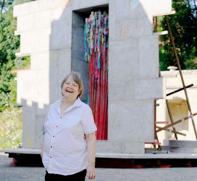 What I learned watching Phyllida Barlow create a funny, majestic work for morally shabby Brexit Britain