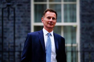 Jeremy Hunt to spend £8.6m on Edinburgh Festival despite culture being devolved