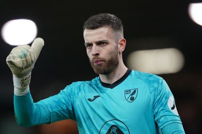 Angus Gunn challenged to grab number one jersey after first Scotland call-up