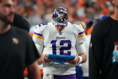 Report: Vikings to re-sign QB Nick Mullens