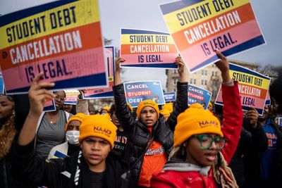 Student loan borrowers are stressed about paying off their debt again