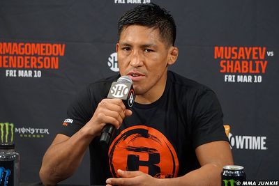 Enrique Barzola calls out Aaron Pico at featherweight, but would consider return to 135
