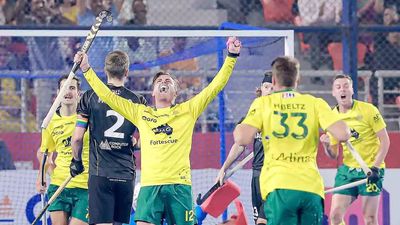 Australia beat Germany for 1st win of tournament