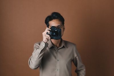 Sony’s New Camera Uses Lasers To Make Photography Easier for People With Limited Vision