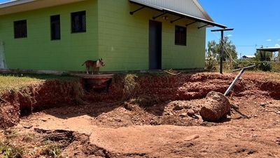 Drinking water, infrastructure needs fixing before residents can return to flood-hit NT communities, authorities say