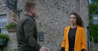 Emmerdale viewers predict new romance as sparks fly between two villagers