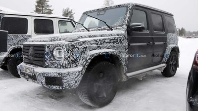 Mercedes-Benz EQG Prototypes Drop Camo, Show Suspension In New Spy Photos
