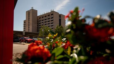 NT coroner finds death of Indigenous woman at Royal Darwin Hospital 'unavoidable'